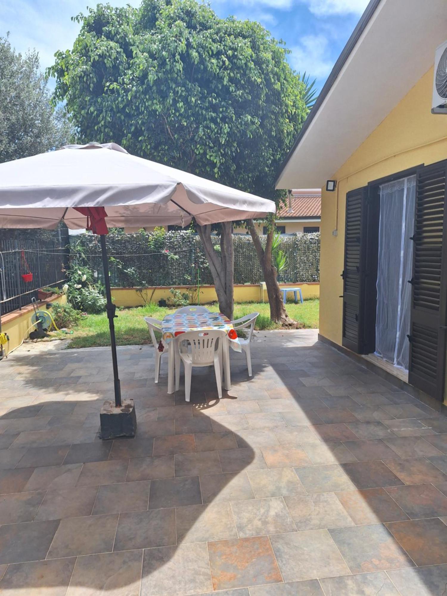 Casa Vacanza Marta Torrenova  Exterior photo